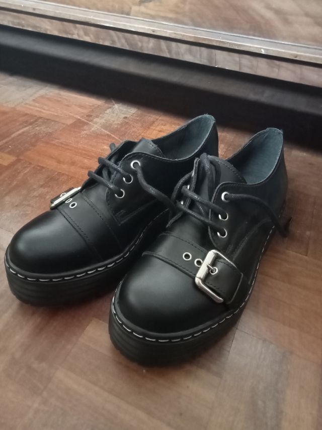 zapatos cordones piel negro cuero