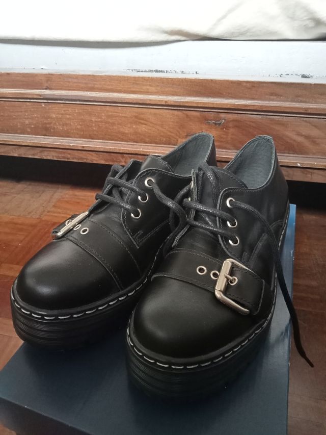 zapatos cordones piel negro cuero