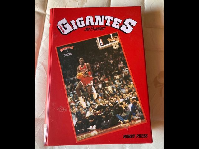 EXTRAORDINARIA COLECCIÓN GIGANTES DEL BASKET 87-88