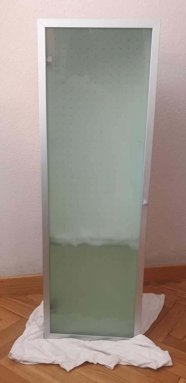 Mueble alto de baño.