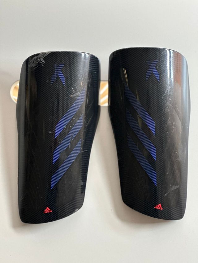 Espinilleras niño Adidas