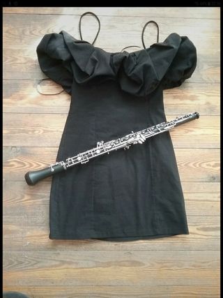 Vestido de Stradivarius con etiqueta 