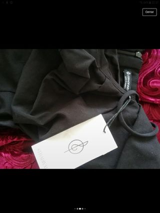 Vestido de Stradivarius con etiqueta 