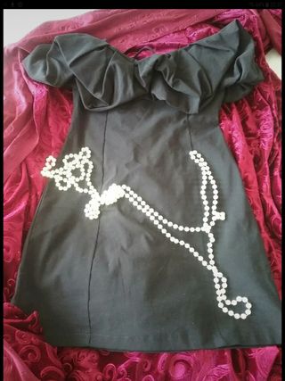 Vestido de Stradivarius con etiqueta 