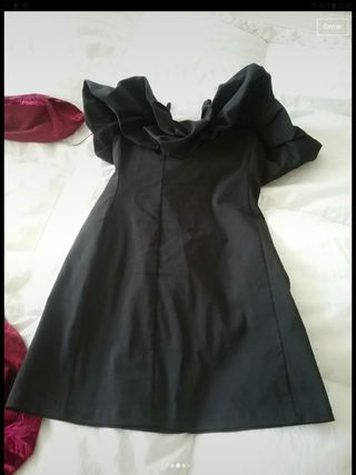 Vestido de Stradivarius con etiqueta 
