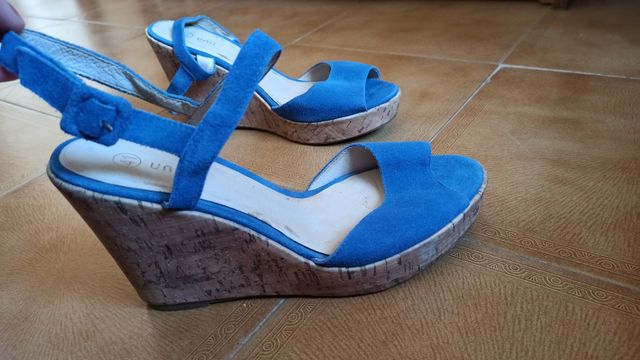Sandalias con cuña