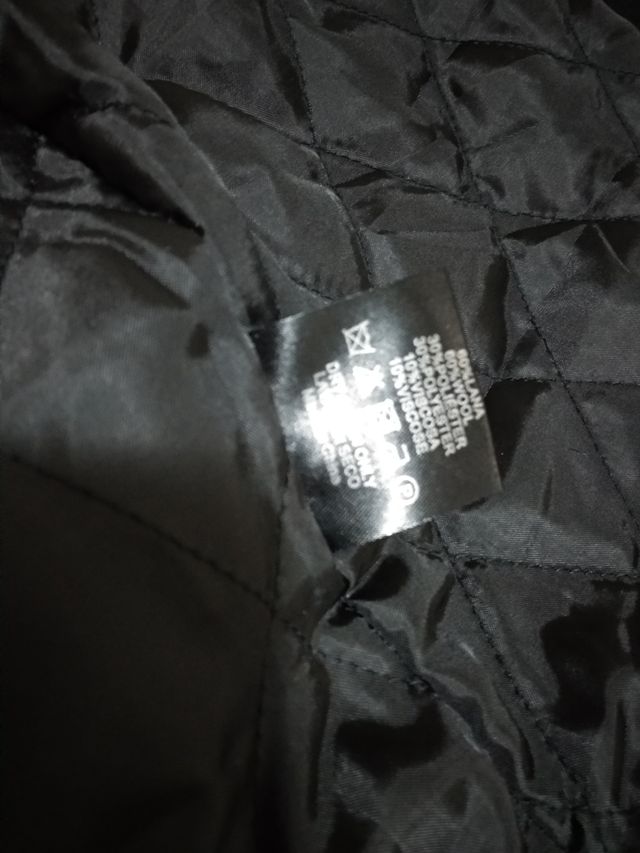 chaquetón con capucha