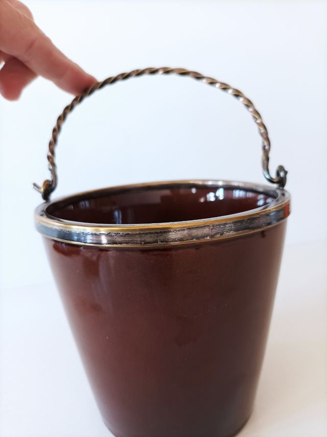 Cerámica esmaltada hielera