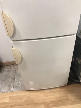 Nevera LIEBHERR en perfecto usó 