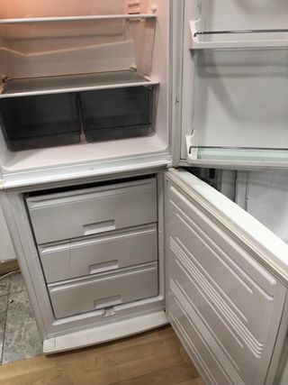 Nevera LIEBHERR en perfecto usó 