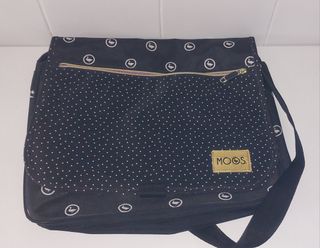 Bolso bandolera MOOS. 