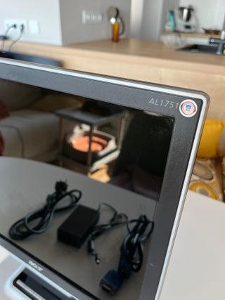 Monitor ACER 1751A - ¡COMO NUEVO!