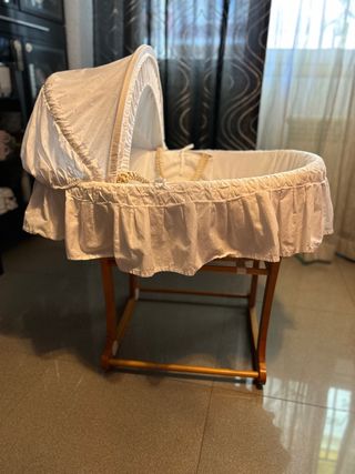 Cuna moisés bebé