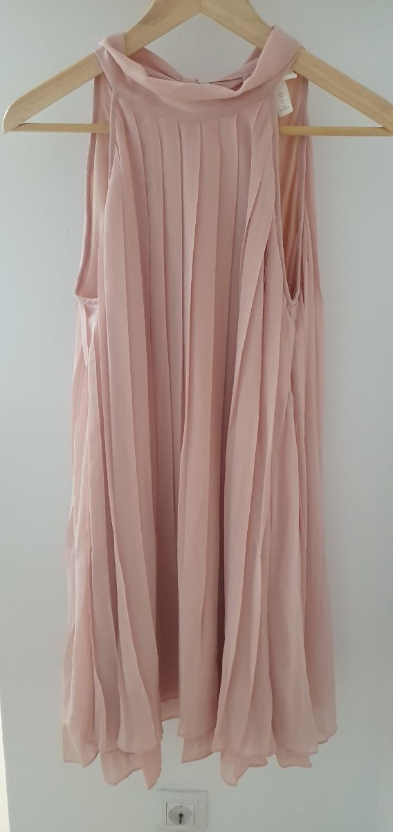 Vestido corto plisado Talla 36