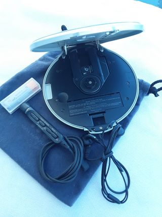 Walkman Sony ATRAC/MP3 AM/FM/Clima d-nf600