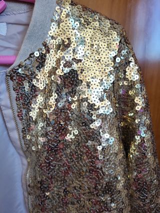 chaqueta lentejuelas dorada