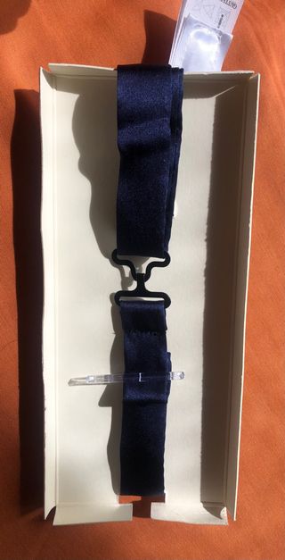 Pajarita azul marino nueva