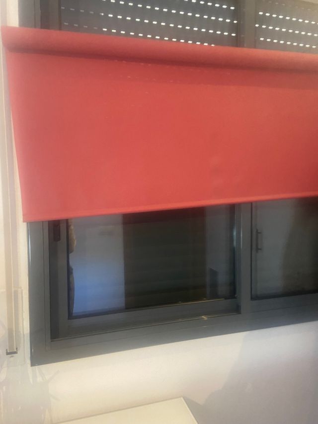 Cortina de tela enrolar