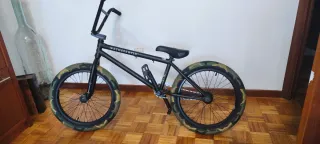 BMX WETHEPEOPLE JUSTICE NEGRA 20.75"