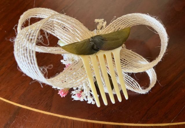 Tocado para un evento especial. *Nuevo