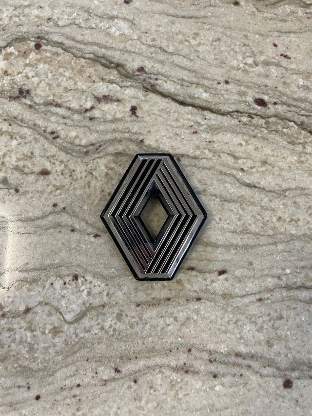Emblema original rombo renault metálico