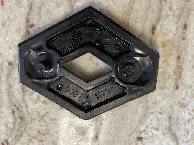 Emblema original rombo renault metálico