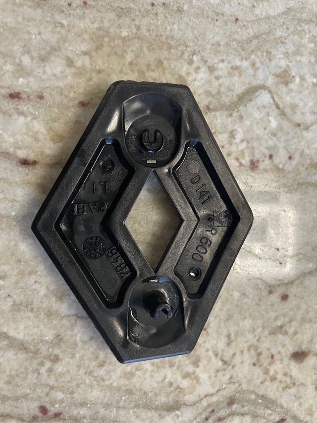 Emblema original rombo renault metálico