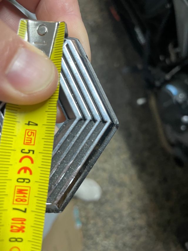 Emblema original rombo renault metálico