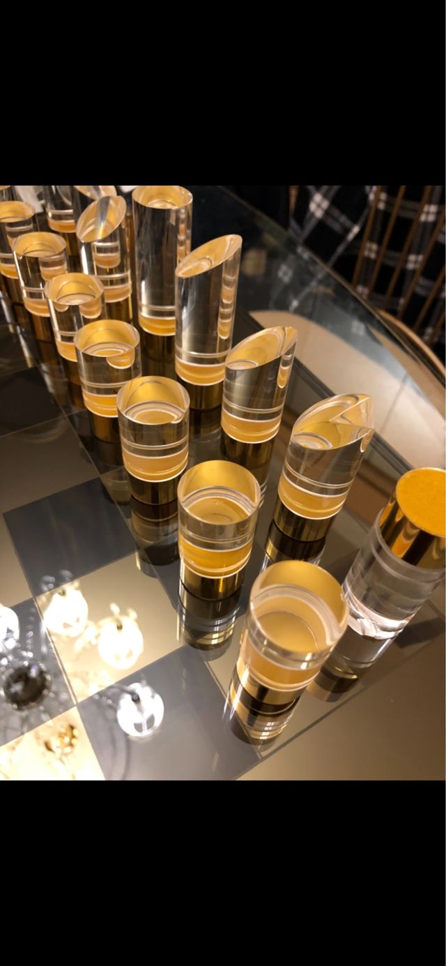 Ajedrez de cristal y metraquilato