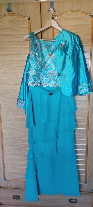 💕 Traje