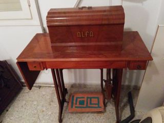 Máquina de coser ALFA