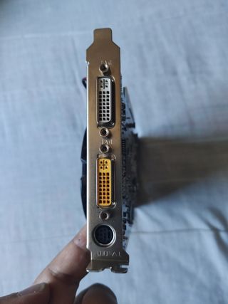 ASUS GT9600 512 MB