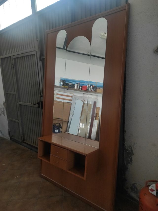 Mueble recibidor.