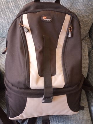 Cámara Nikon D60 + complementos