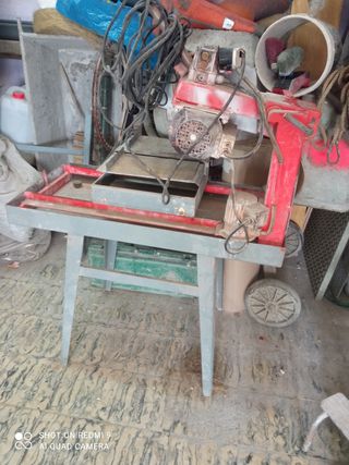 mesa corte vidia con agua