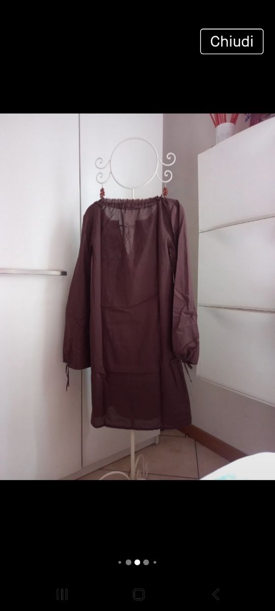 Vestitino / copricostume ricamato