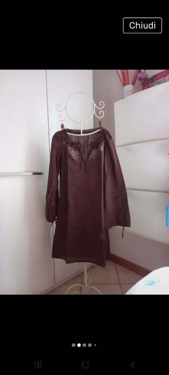 Vestitino / copricostume ricamato