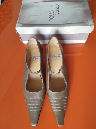 Zapatos mujer piel. Sin Estrenar Talla 38