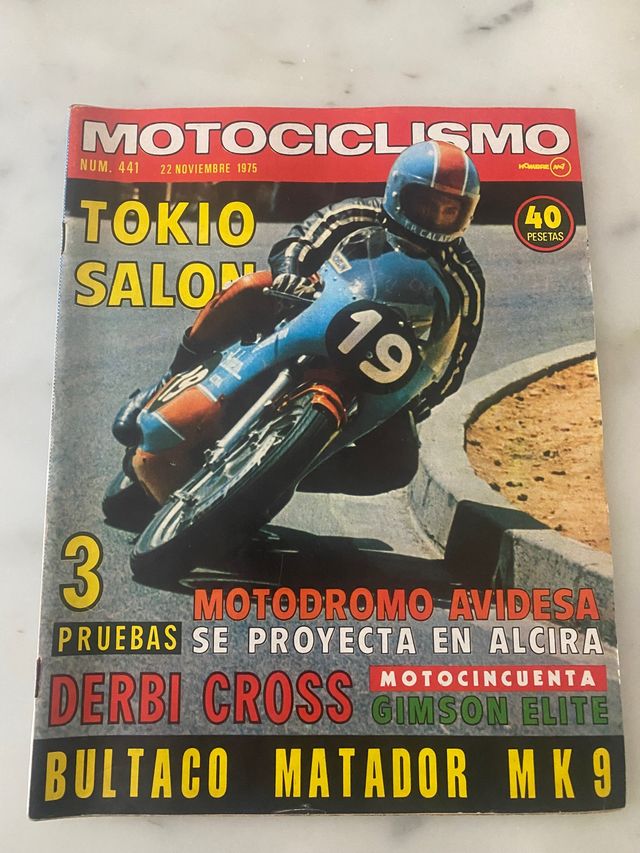 Lote de revistas de motociclismo antiguas.