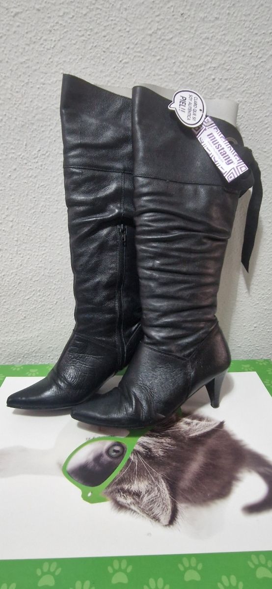 Botas negras