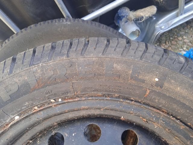 rueda de chapa 15" con neumático