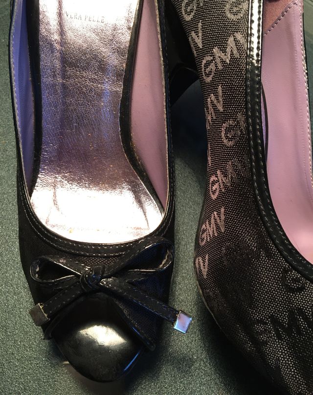 Decolletè nera spuntata GianMarcoVenturini