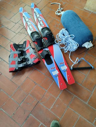 hola vendo esquís Nautico