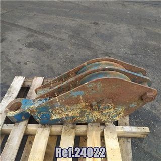 Ref.24022 gancho remolque del.