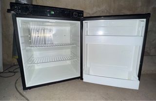 NEVERA DOMETIC TRIVALENTE