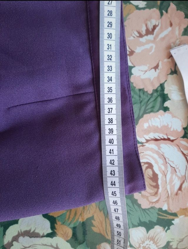 preciosa falda señora lila de vestir. T50