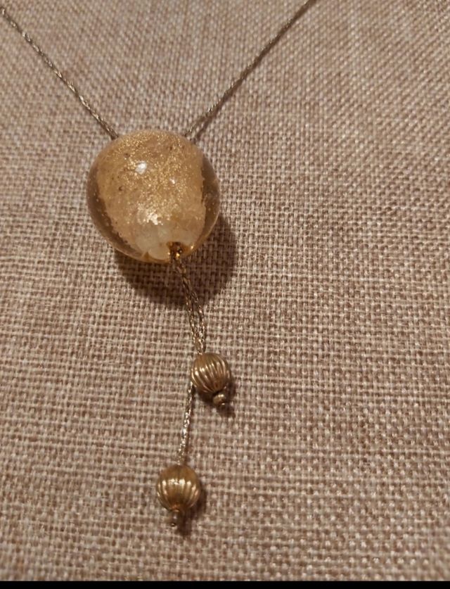 girocollo con pendende ambra