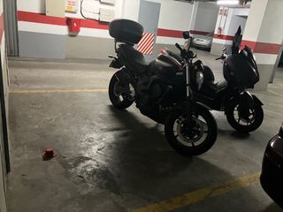 Plaza de Garaje para MOTO en alquiler.