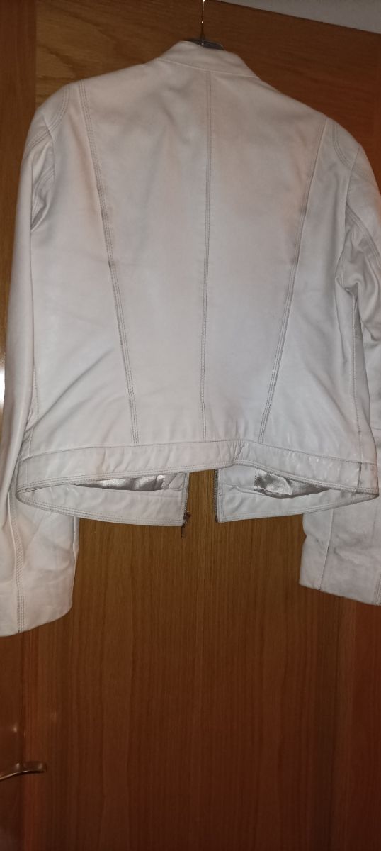 Cazadora de piel talla 46 marca in extenso