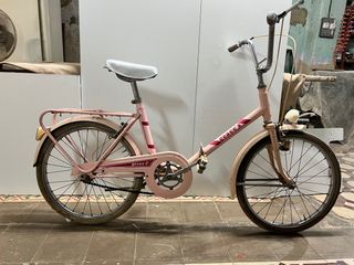 Bicicleta vintage rosa G.A.C.